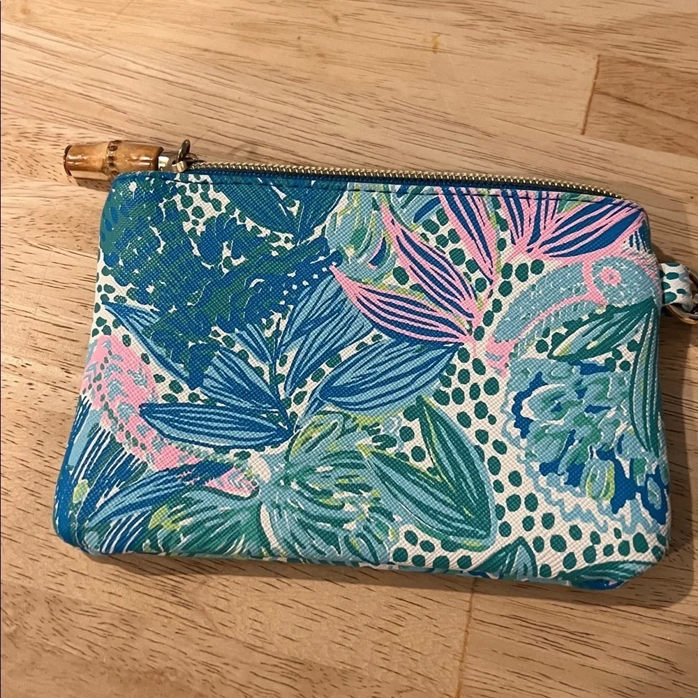 Lilly Pulitzer Tropical Blue and Green Wristlet NWOT